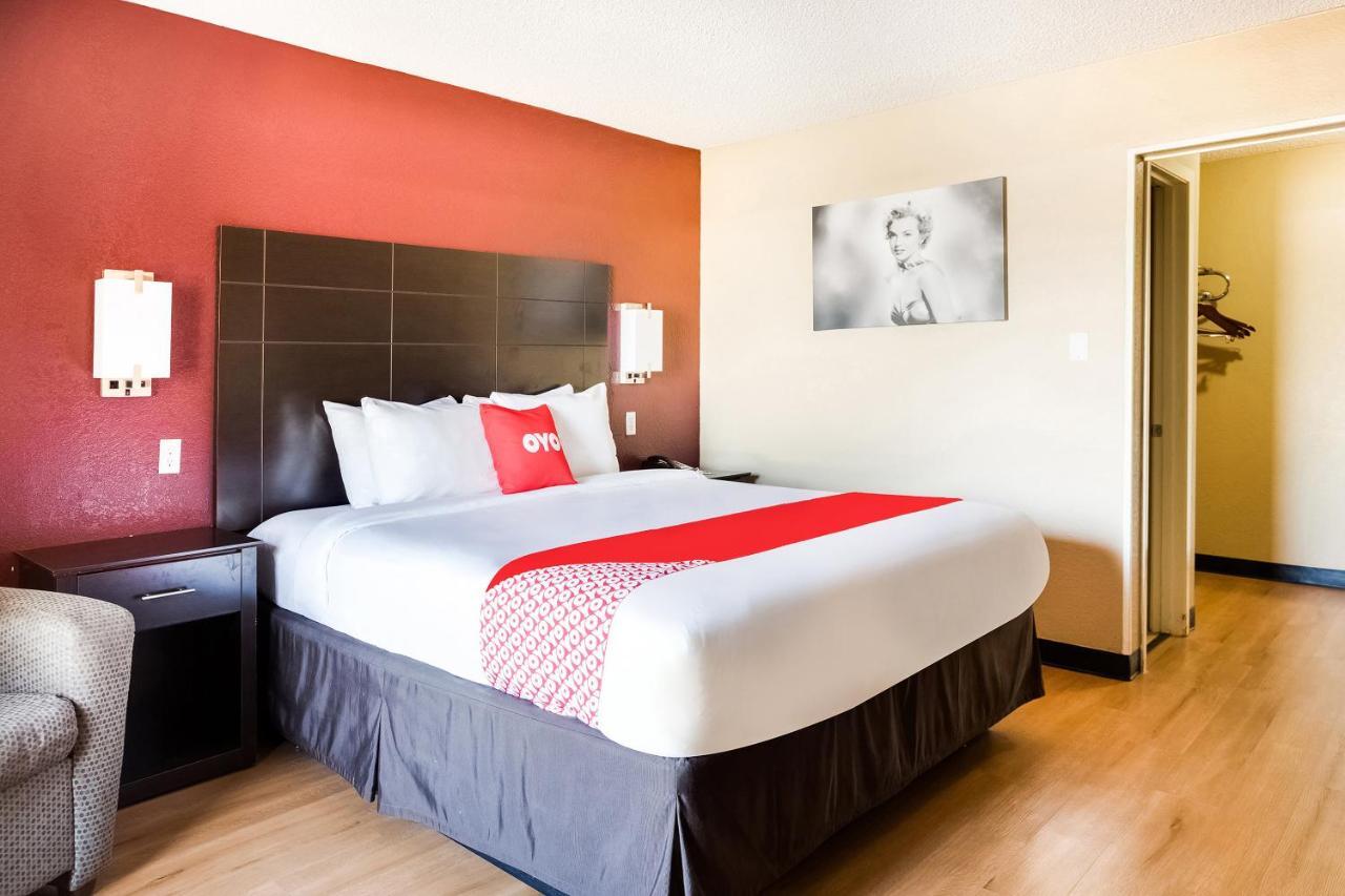 Oyo Hotel Tyler Northwest Mineola Hwy Buitenkant foto
